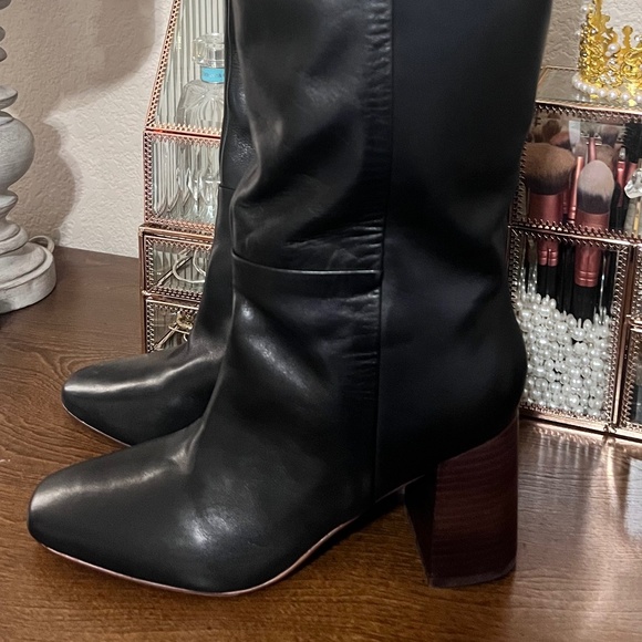 Tall black Calvin Klein Boots - Picture 2 of 4